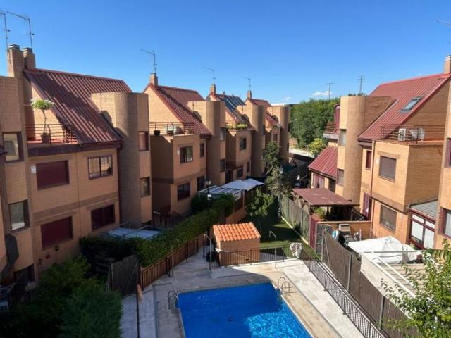 Chalet en venta en Mejorada del Campo, Otras Zonas photo 0