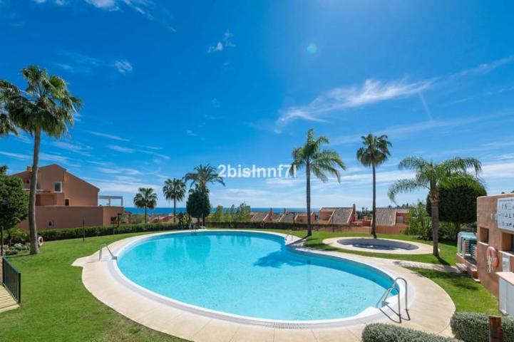 Apartamento en venta en Marbella, Marbella Este photo 0