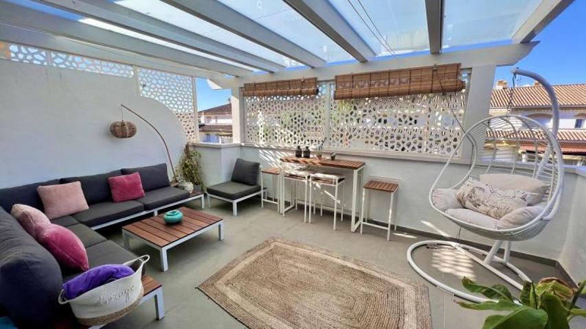 Aticos en venta en Marbella, Nueva Andalucia photo 0