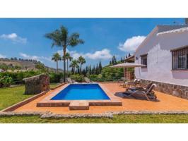 Casa con terreno en venta en Frigiliana photo 0