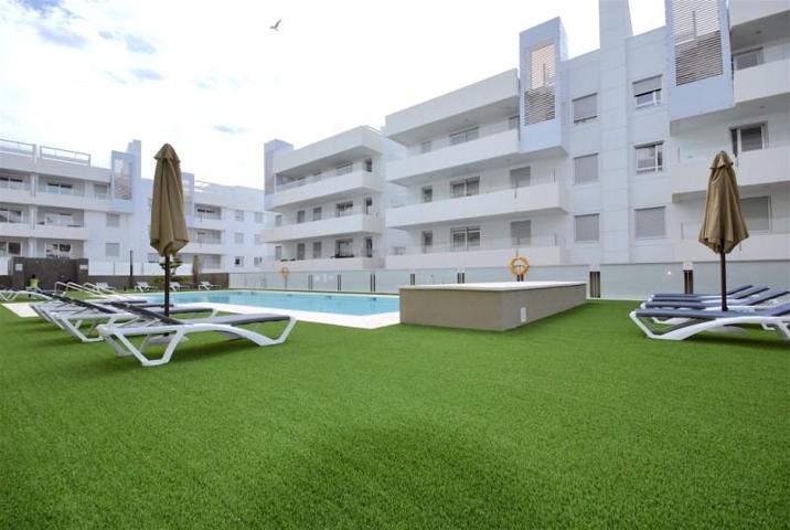 Apartamento en venta en Marbella, San Pedro De Alcantara photo 0