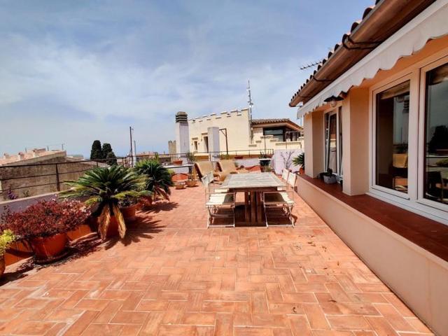 Piso en venta en Begur, Begur photo 0