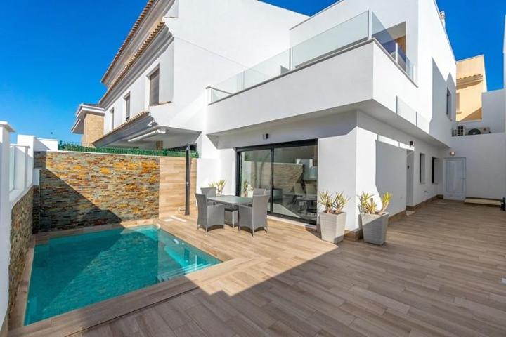 Chalet en venta en San Pedro del Pinatar, San Pedro Del Pinatar photo 0