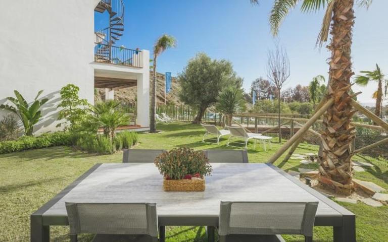 Apartamento en venta en Benahavís, Benahavis photo 0