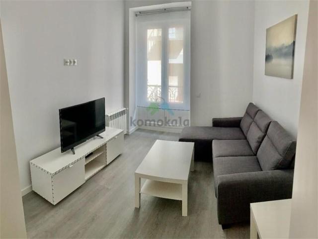 Apartamento en venta en Madrid, Malasaña-Universidad photo 0