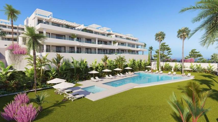 Apartamento en venta en Estepona, Costa Del Sol photo 0