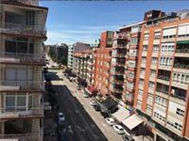 Piso en venta en Oviedo, Centro photo 0