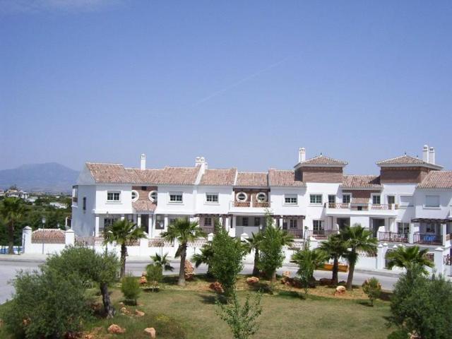 Adosada en venta en Alhaurín de la Torre, Lauro Golf photo 0