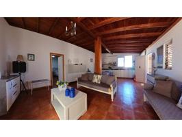 Chalet en venta en Vega de San Mateo photo 0