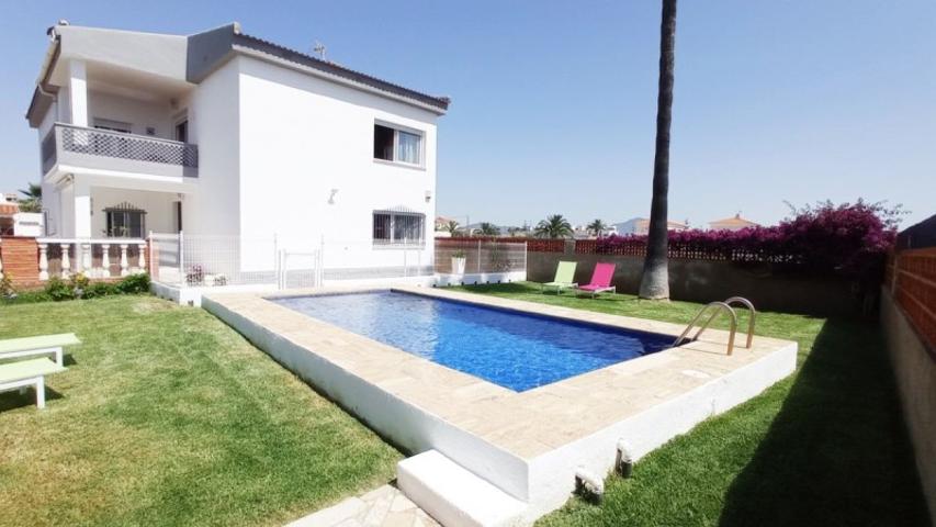 Chalet en venta en Vinaròs, Costa Norte - Barbiguera photo 0