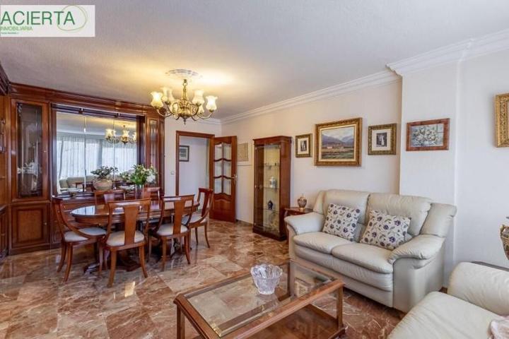 Piso en venta en Granada, Plaza de toros photo 0