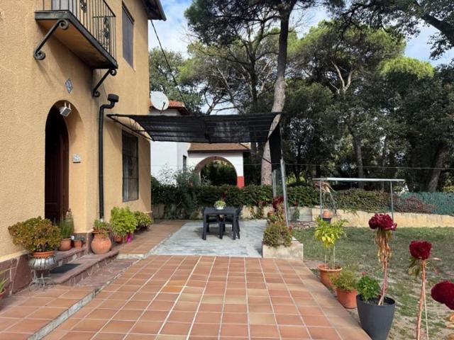 Casa en venta en Llinars del Vallès, Llinars Del Valles photo 0