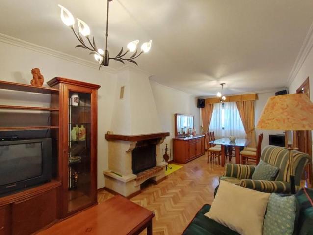 Adosada en venta en Salamanca, Zurguen photo 0