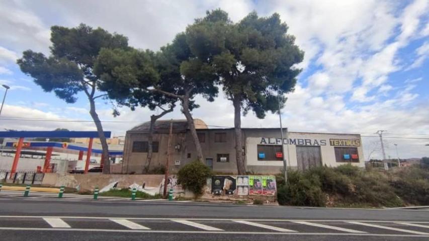 Nave industrial en venta en Crevillent, Crevillent photo 0