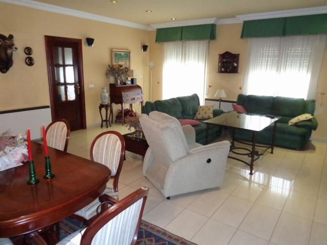 Casa en venta en Córdoba, Huerta de la Reina photo 0