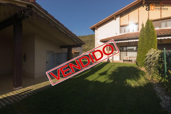 Adosada en venta en Berrioplano-Berriobeiti, Berriosuso photo 0
