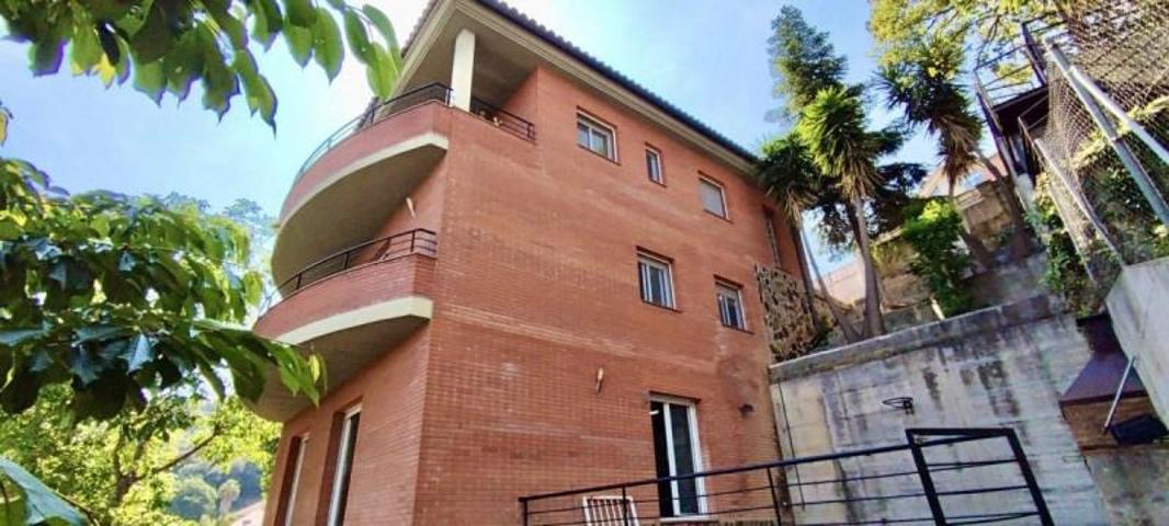 Casa en venta en Sant Fost de Campsentelles, Mas Llombart photo 0