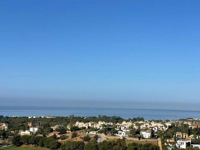 Aticos en venta en Marbella, Marbella Este photo 0