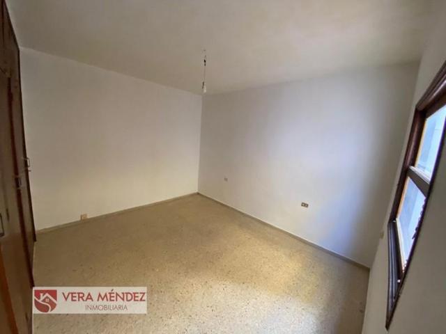 Piso en venta en Santa Cruz de Tenerife, Duggi photo 0
