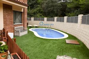 Chalet en venta en Almoster, Almoster photo 0