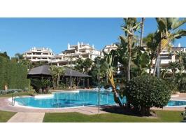 Apartamento en venta en Benahavís photo 0