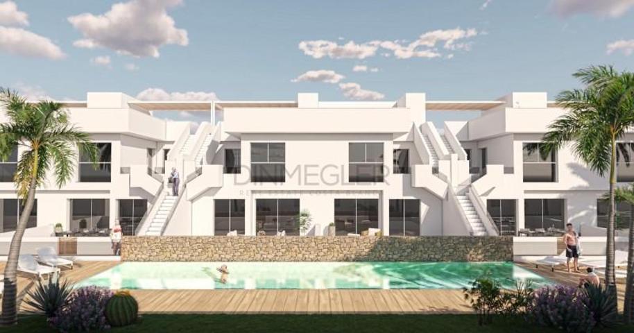 Bungalow en venta en Pilar de la Horadada, Polígono industrial Zona Raimundo Bened photo 0