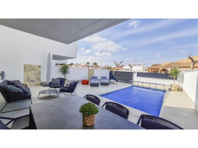 Chalet en venta en San Pedro del Pinatar photo 0