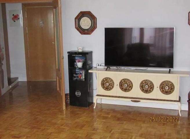 Apartamento en venta en Madrid photo 0