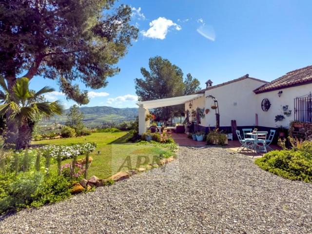 Casa con terreno en venta en Pizarra photo 0