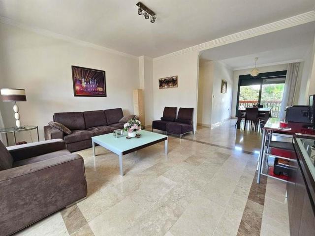 Piso en venta en Marbella, Marbella photo 0