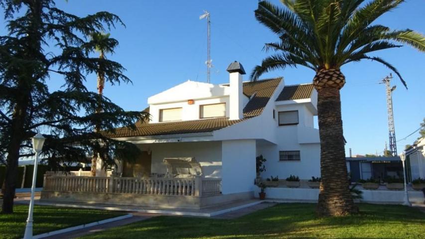 Chalet en venta en Monforte del Cid, Monforte Del Cid photo 0