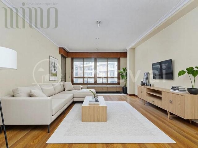 Piso en venta en Vigo photo 0