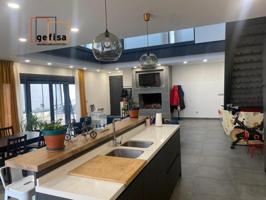 Casa en venta en Valdepeñas, Centro photo 0