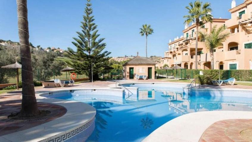 Aticos en venta en Manilva, Manilva photo 0