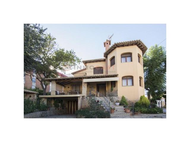 Casas de pueblo en venta en Canals photo 0