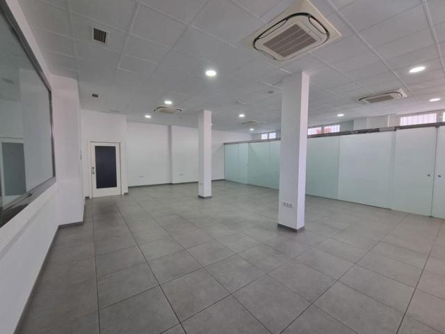 Local comercial en venta en Jerez de la Frontera, Centro photo 0
