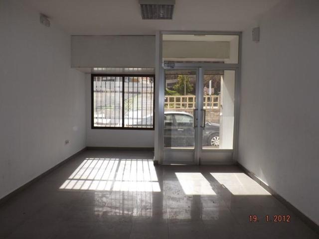 Local comercial en alquiler en Jaén photo 0