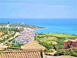 Casa en venta en La Línea de la Concepción, Alcaidesa photo 0