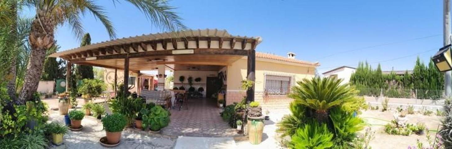 Chalet en venta en Crevillent, Comunidad valenciana photo 0
