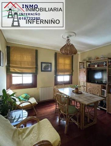 Edificio en venta en Ferrol, Centro photo 0