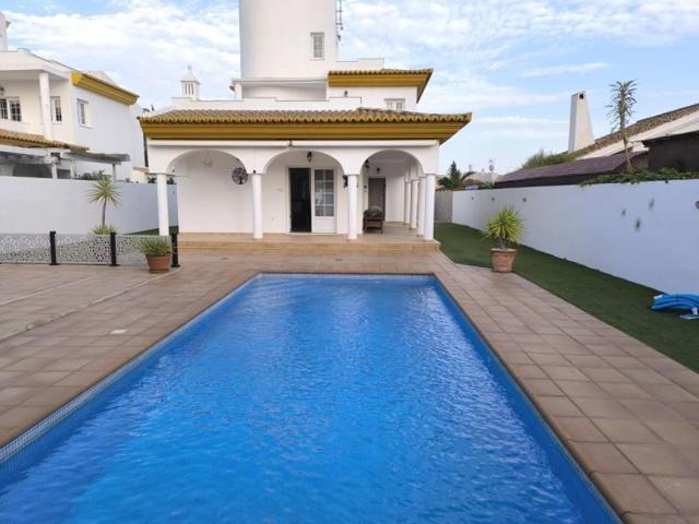 Chalet en venta en Ayamonte, Villa Antonia photo 0