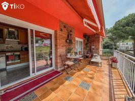 Casa en venta en Sant Fost de Campsentelles, Sant Fost de Campsentelles photo 0