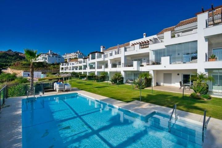 Apartamento en venta en Marbella, El Vicario photo 0