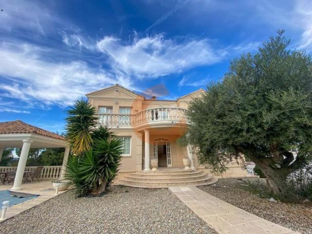 Casa en venta en Bellvei, Baronia de Mar photo 0