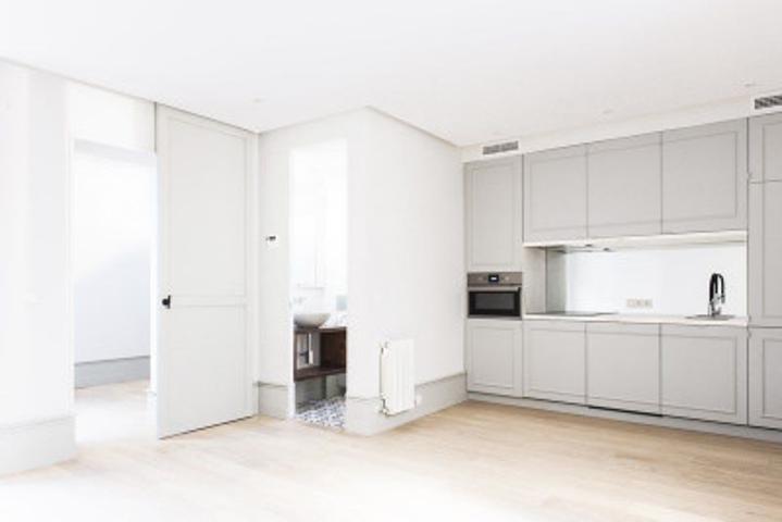 Piso en venta en Madrid, Centro - Justicia photo 0