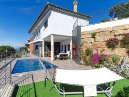 Casa en venta en Vidreres photo 0