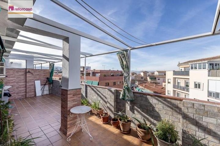 Aticos en venta en Granada, Arabial photo 0