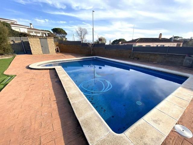 Casa en venta en Sils, Vallcanera photo 0