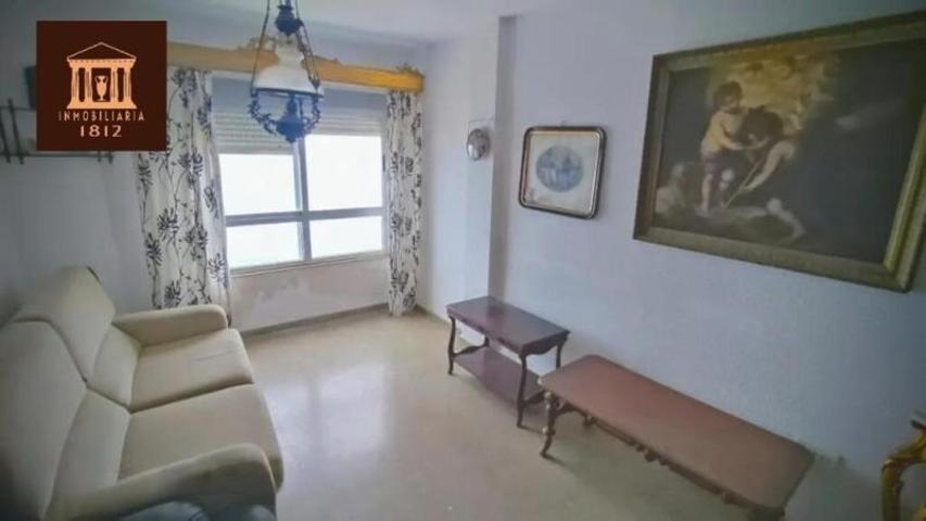 Piso en venta en Cádiz photo 0