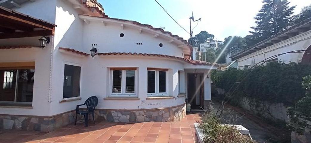 Chalet en venta en Cerdanyola del Vallès, Montflorit photo 0